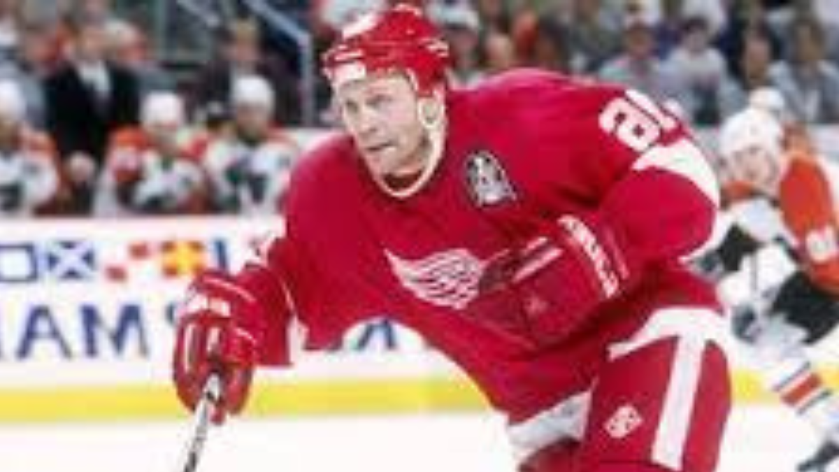 Vladimir Konstantinov's triumphant return to hockey in a charity game.